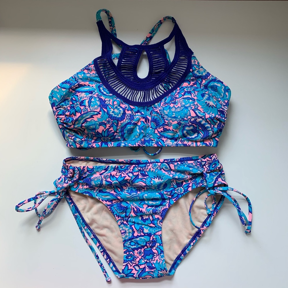 NWT Xhilaration bikini D/DD Medium
